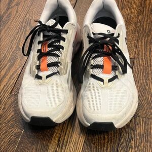 On Running Womens White and Orange Running Shoes 8